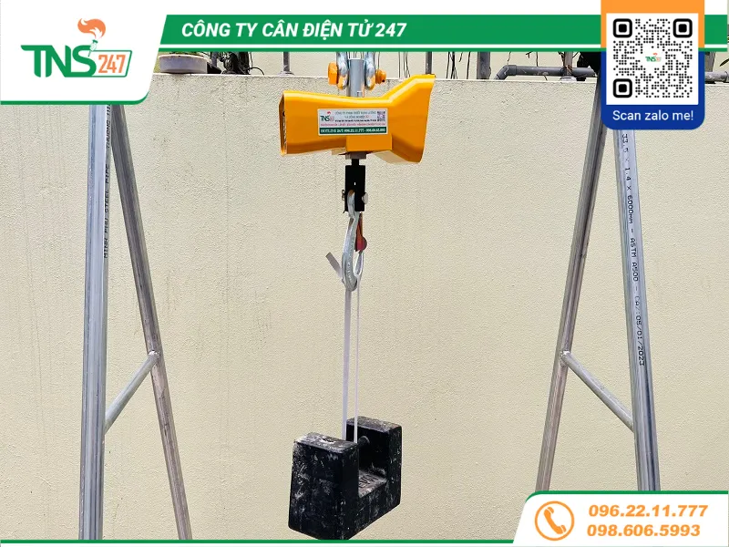 can-moc-treo-dien-tu-ocs-5-tan-gia-bao-nhieu