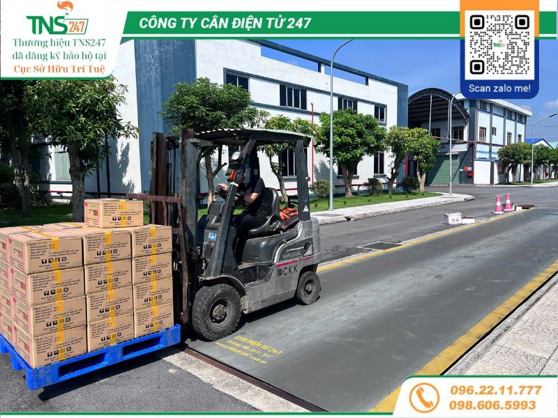 sua-can-o-to-60-tan-bi-hong-do-set-danh