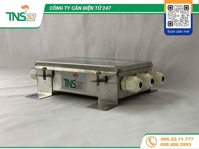 hop-cong-tin-hieu-can-o-to-dien-tu-gia-bao-nhieu