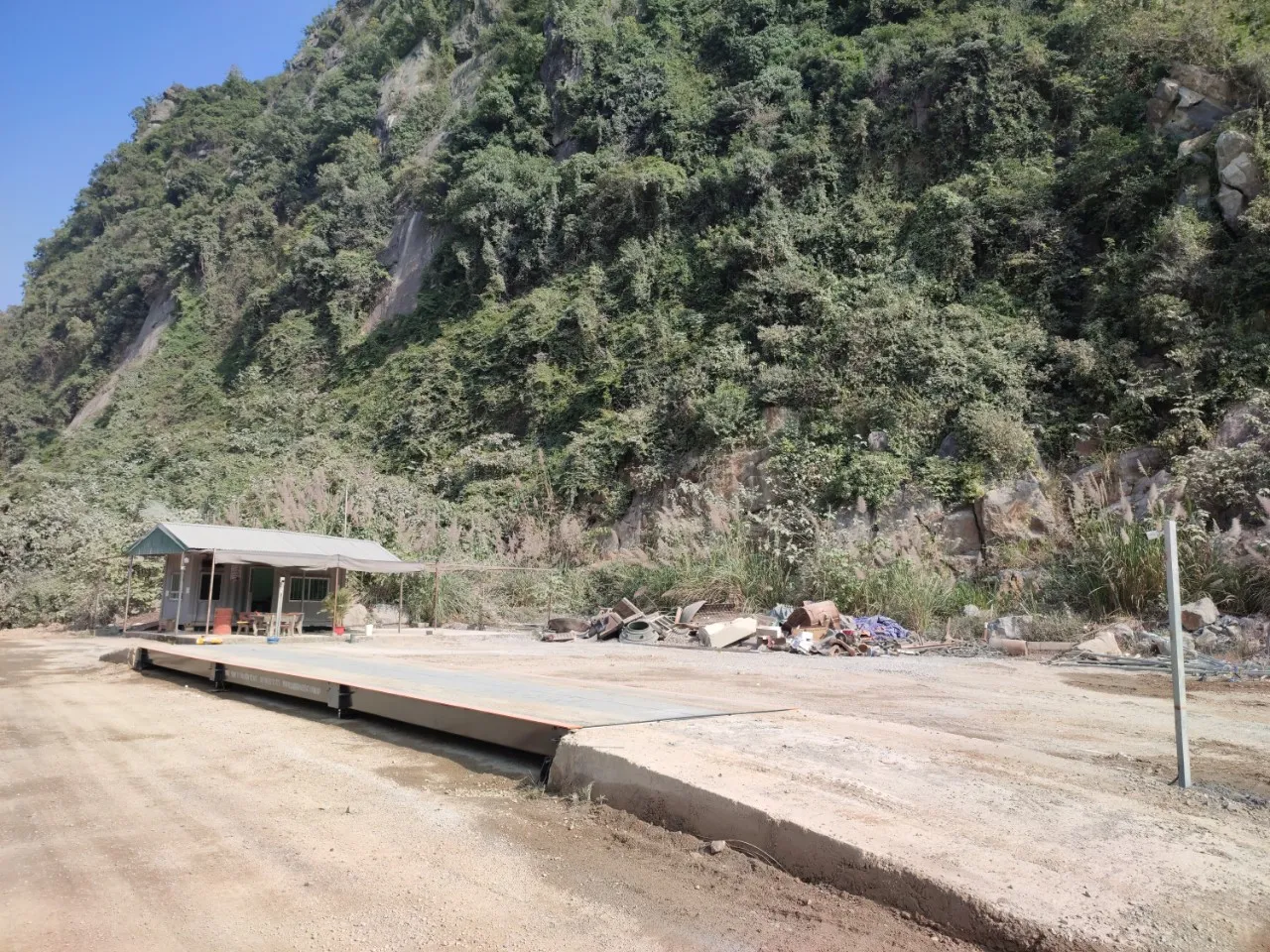 ban-ve-mong-can-100-tan-15m-dang-noi